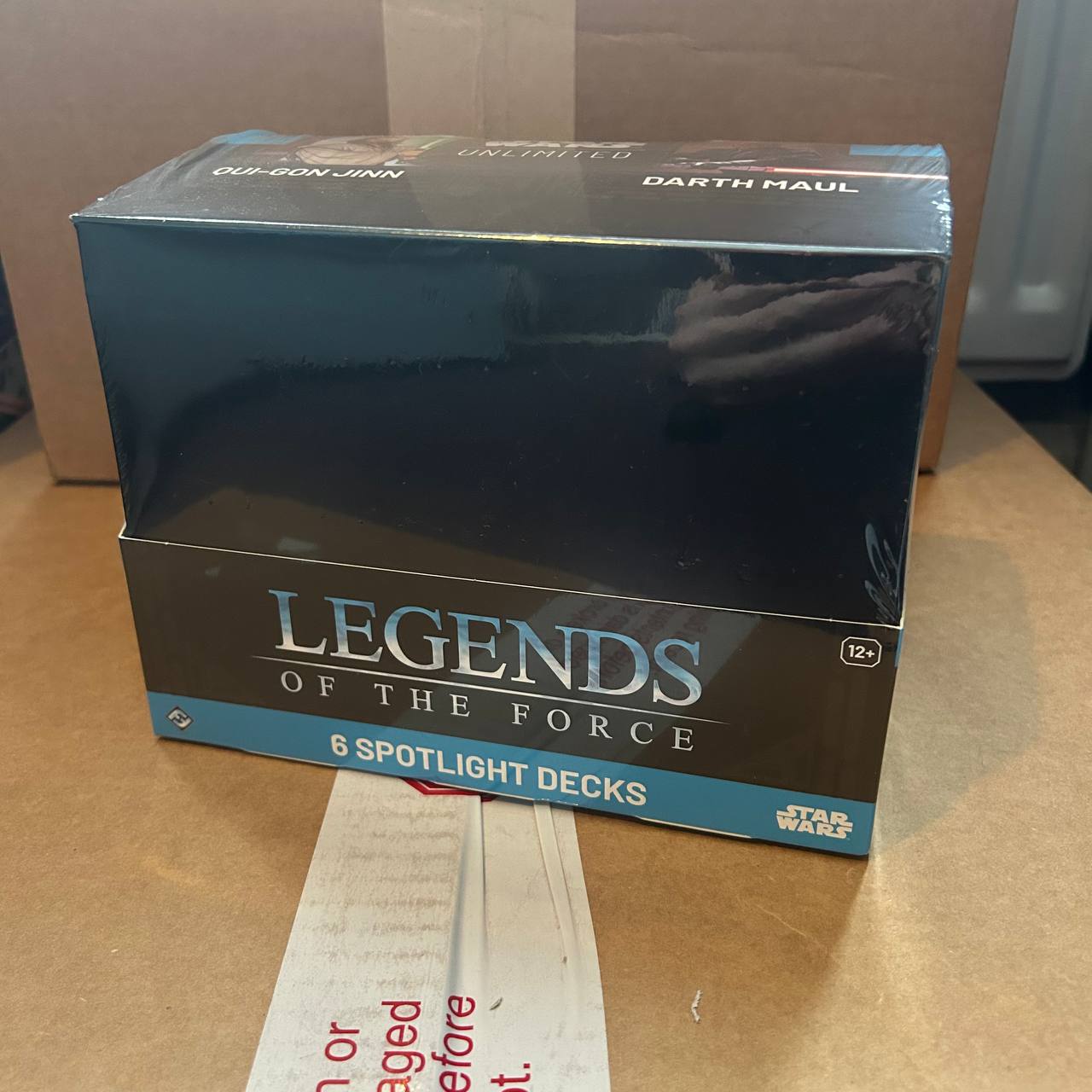 Star Wars: Unlimited Spotlight Deck - Darth Maul & QuiGonJinn - Legends of the Force Display